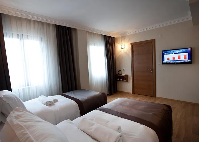 Pera Line Hotel