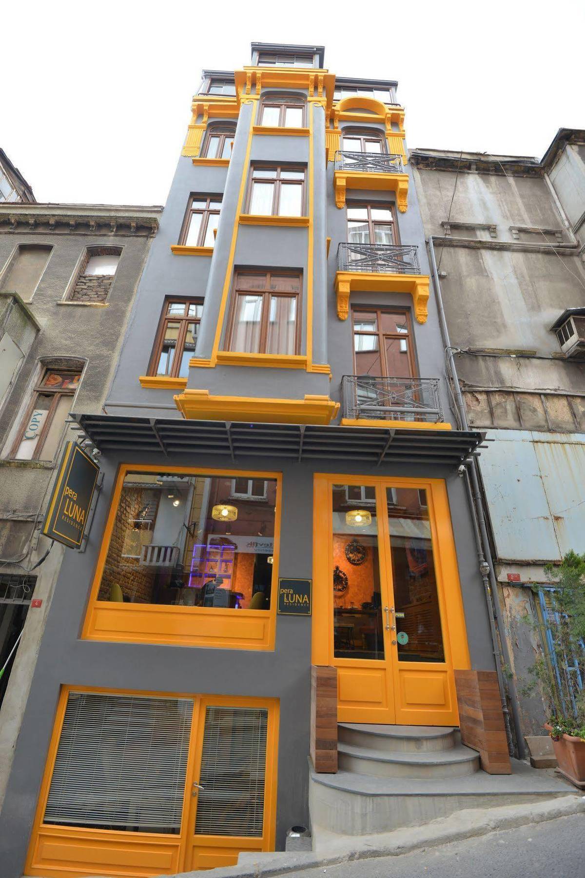 Pera Line Hotel