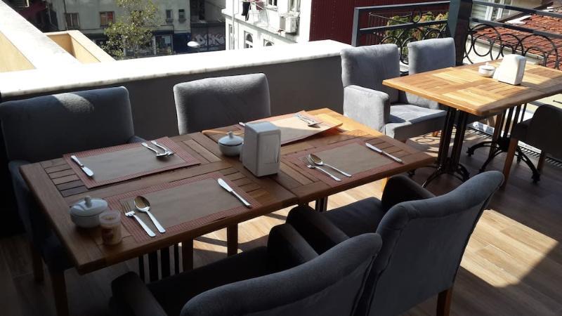 Pera Line Hotel 2*